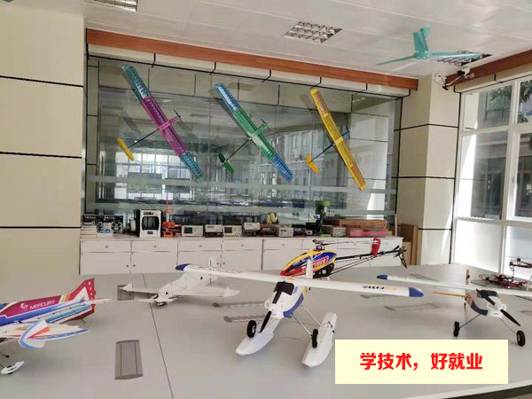 广东无人机技术学校有哪些？广东无人机专业怎么样？