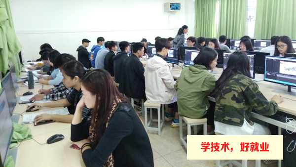 广州白云工商技师学院新媒体运营专业