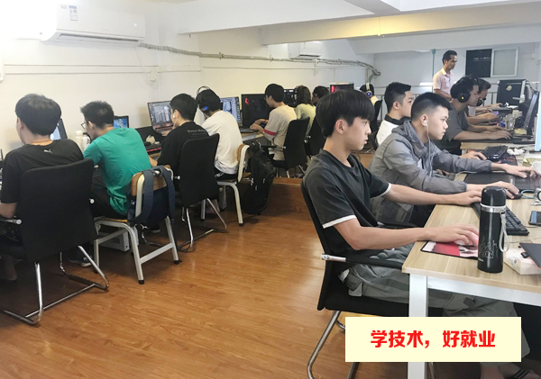 广州白云工商技师学院动漫设计专业