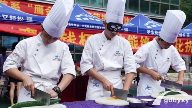 学烹饪只能当厨师吗