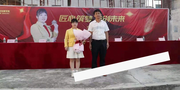 感恩母校！第45届世界冠军温彩云回母校长山中学为师弟师妹们作励志演讲