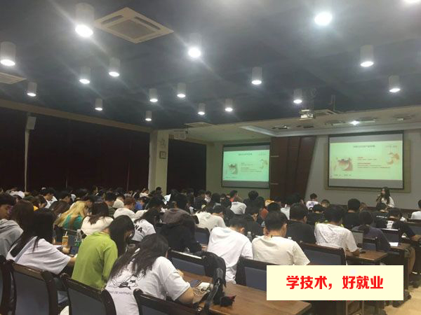 校企合作-广州白云技师学院经管学子在双十一实践获取经验