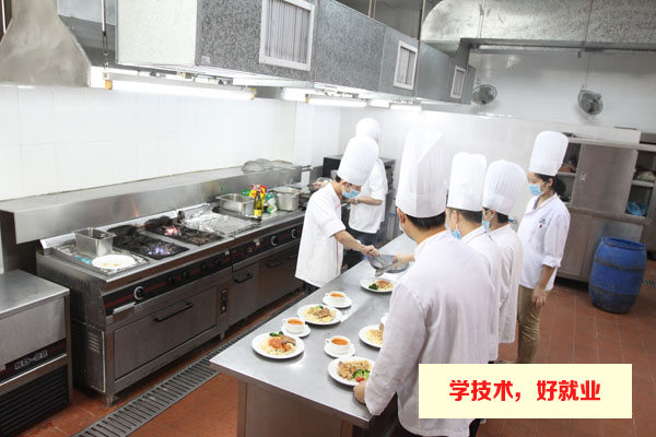 广东技校烹饪哪家好？技校学厨师好吗？