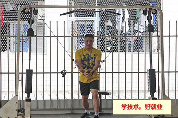 广州市白云工商技师学院运动健身实训场室介绍