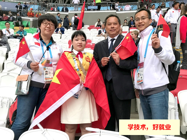广州白云工商技师学院温彩云获得世界冠军