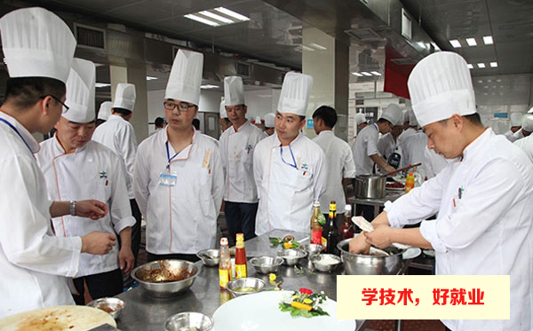 广州市白云工商技师学院美食烹饪实训场室