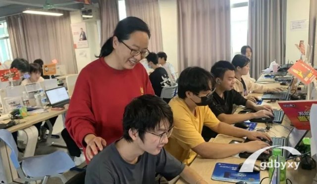 2023广东读中职电子商务学校专业有哪些
